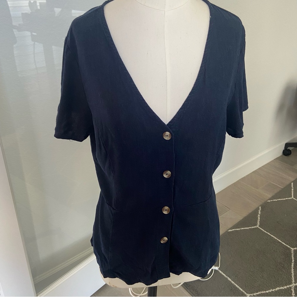 Vero Moda Lightweight V-Neck Button-Up Top Short Sleeve Size L Linen Viscose